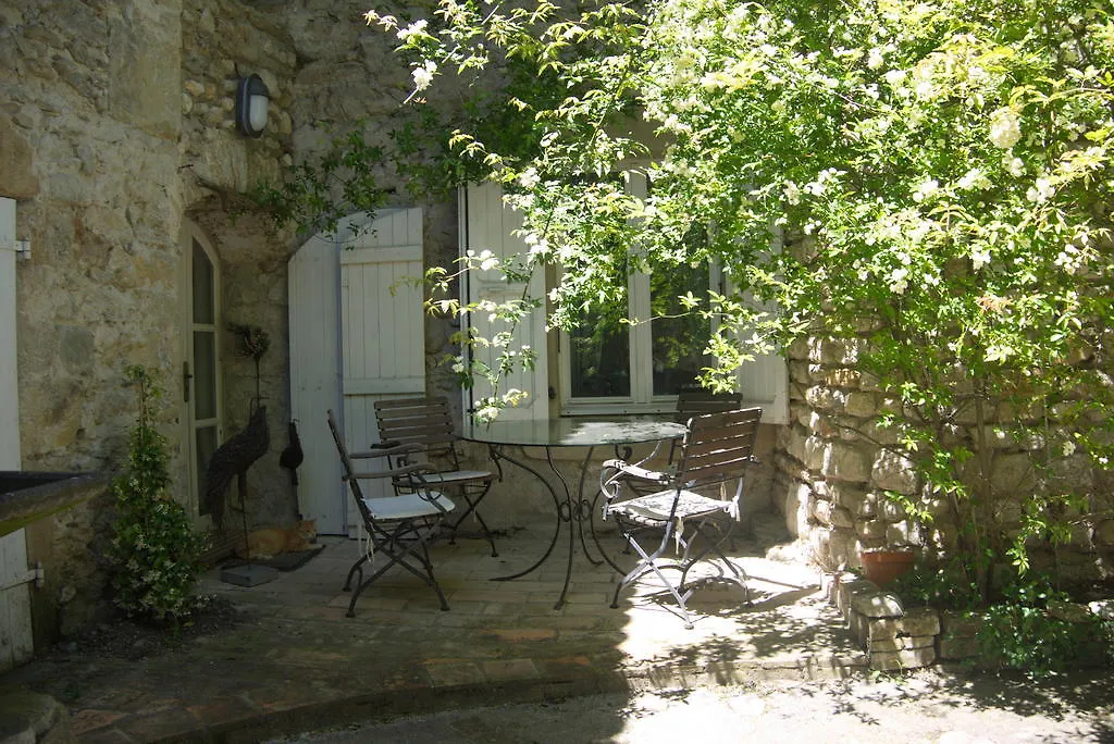 Le Clos De L'Ambre Divajeu Bed & Breakfast